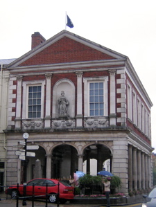 [An image showing Guildhall]